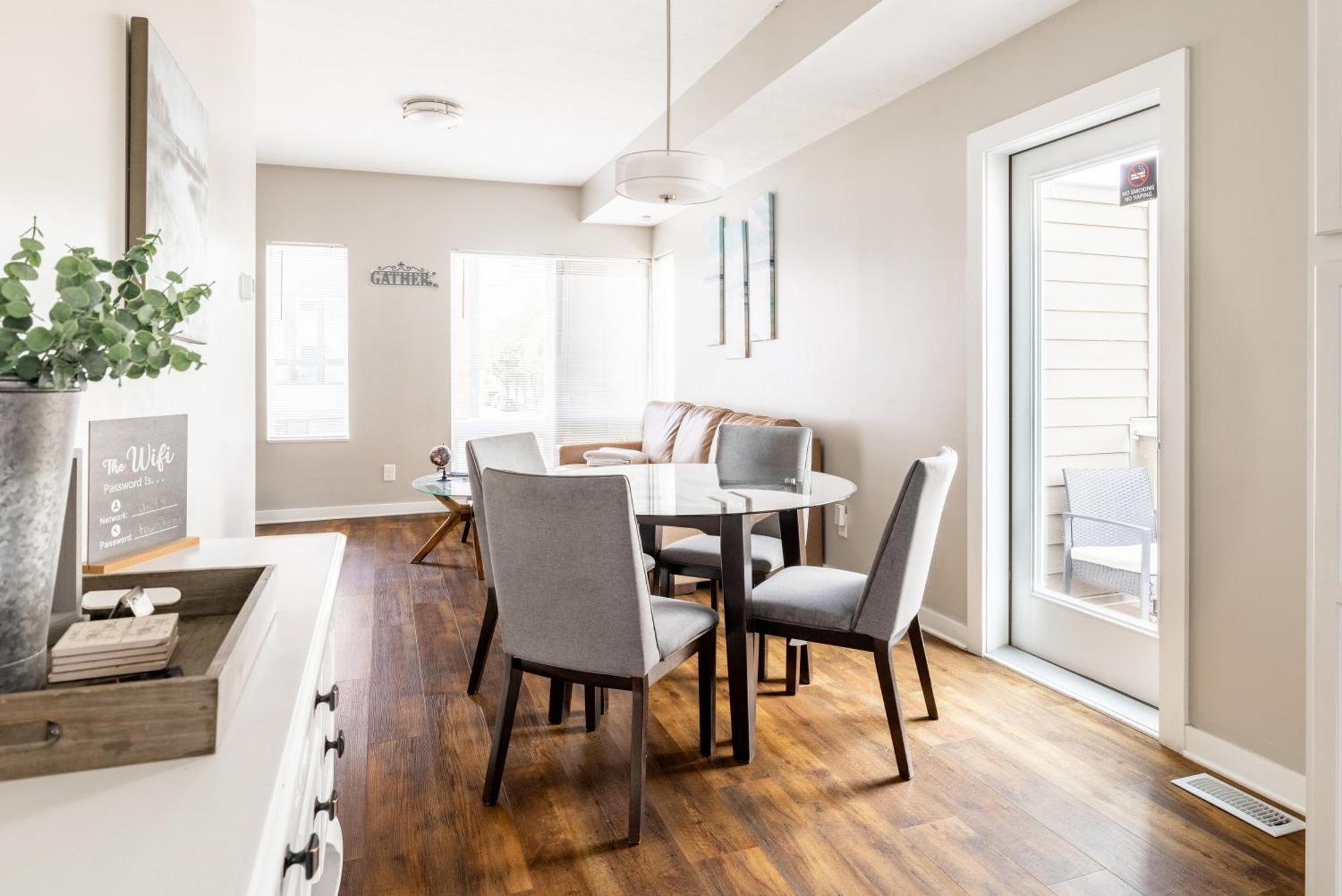 Luxury Downtown Townhome Private Garage Unit 9 Cleveland Esterno foto